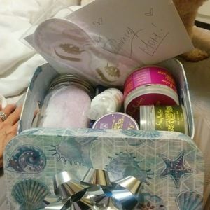 Meet your Posher, Gale